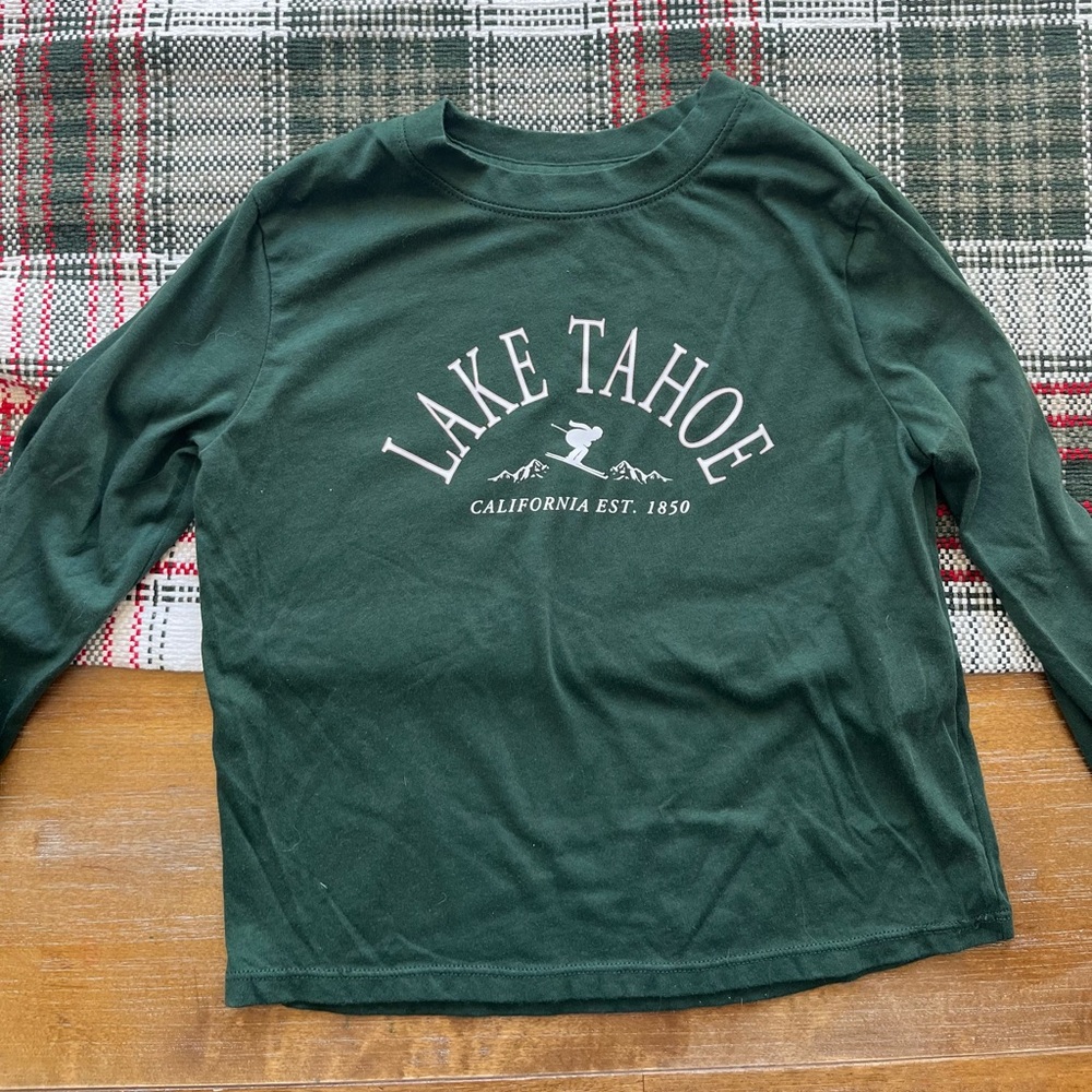 Abercrombie Kids Girls Long Sleeve Top. Size 5/6.